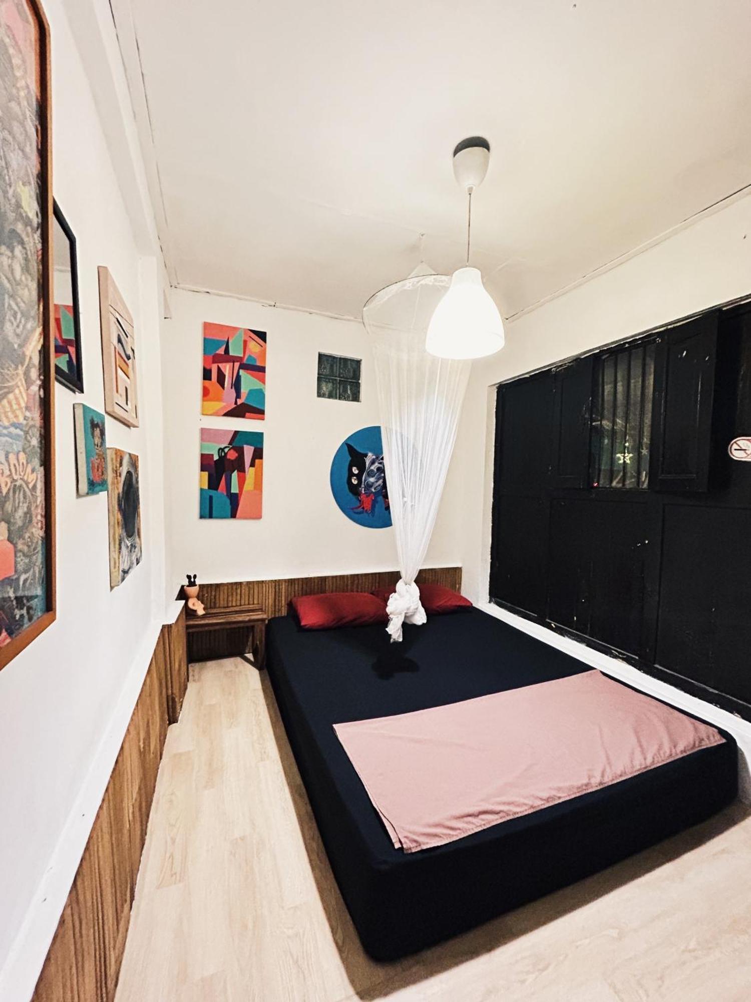 Losmanos Hostel Джок'якарта Екстер'єр фото