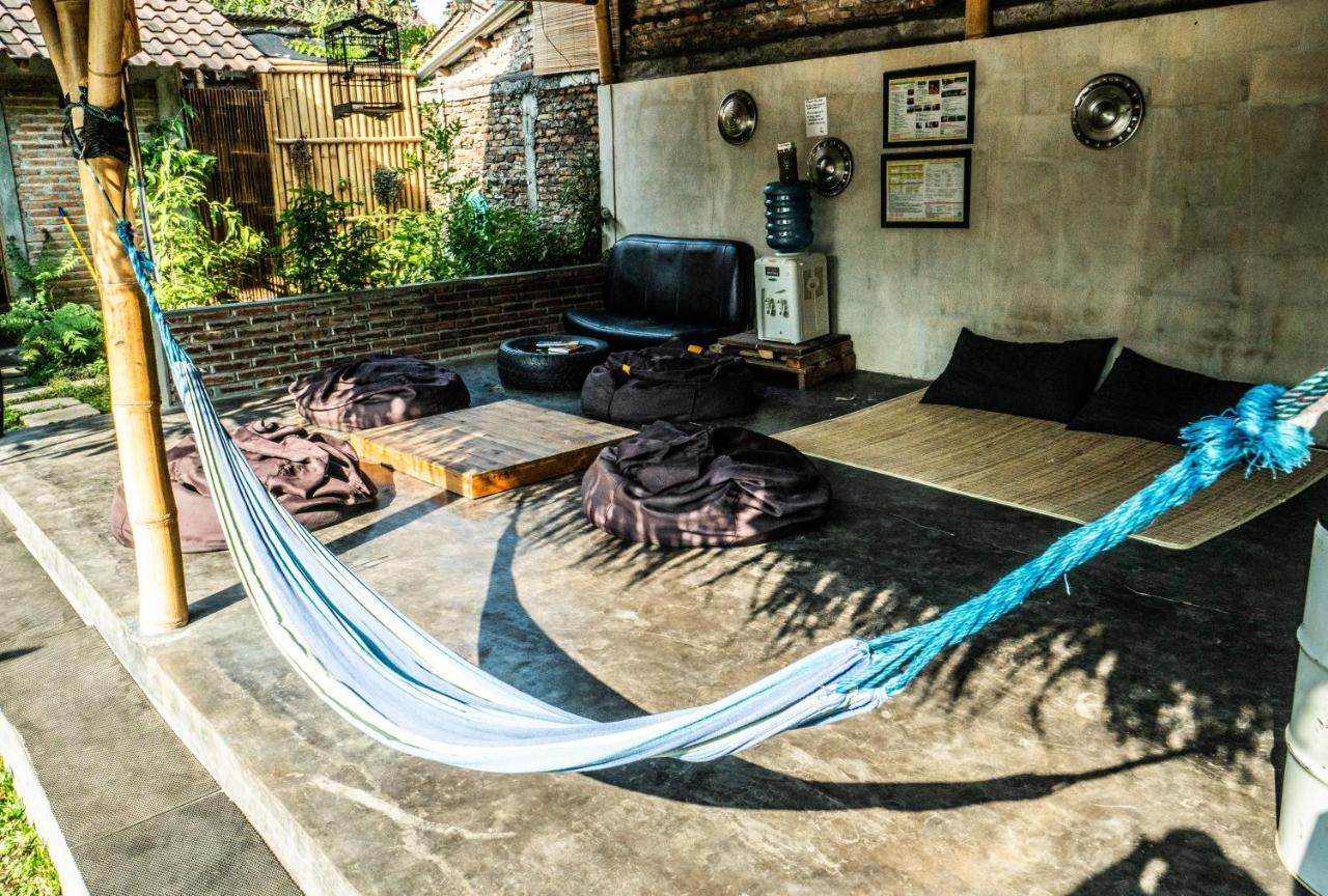 Losmanos Hostel Джок'якарта Екстер'єр фото